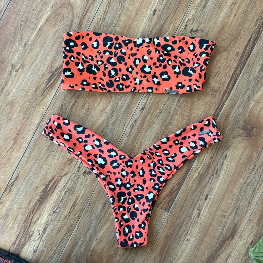 Blackbough leopard bikini